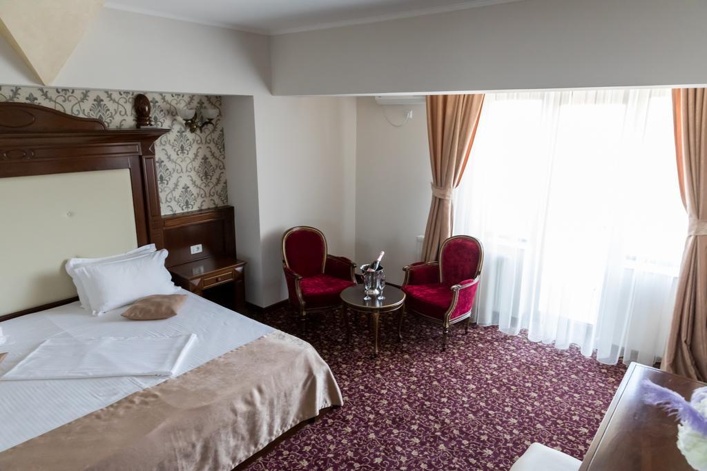 Hotel Giuliano Bragadiru Zewnętrze zdjęcie