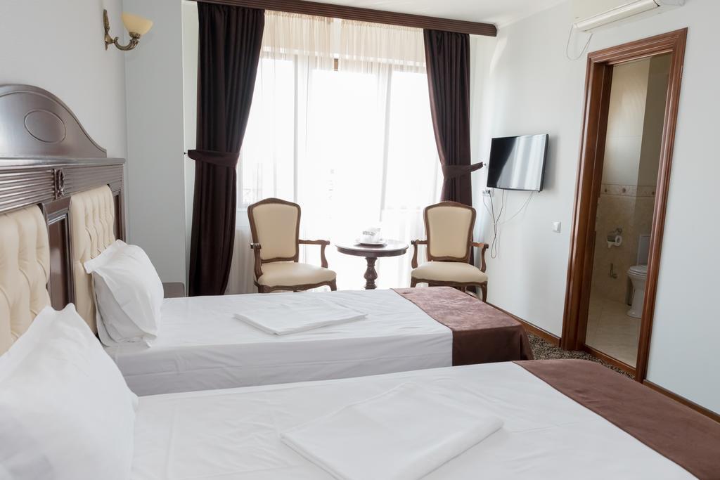Hotel Giuliano Bragadiru Zewnętrze zdjęcie