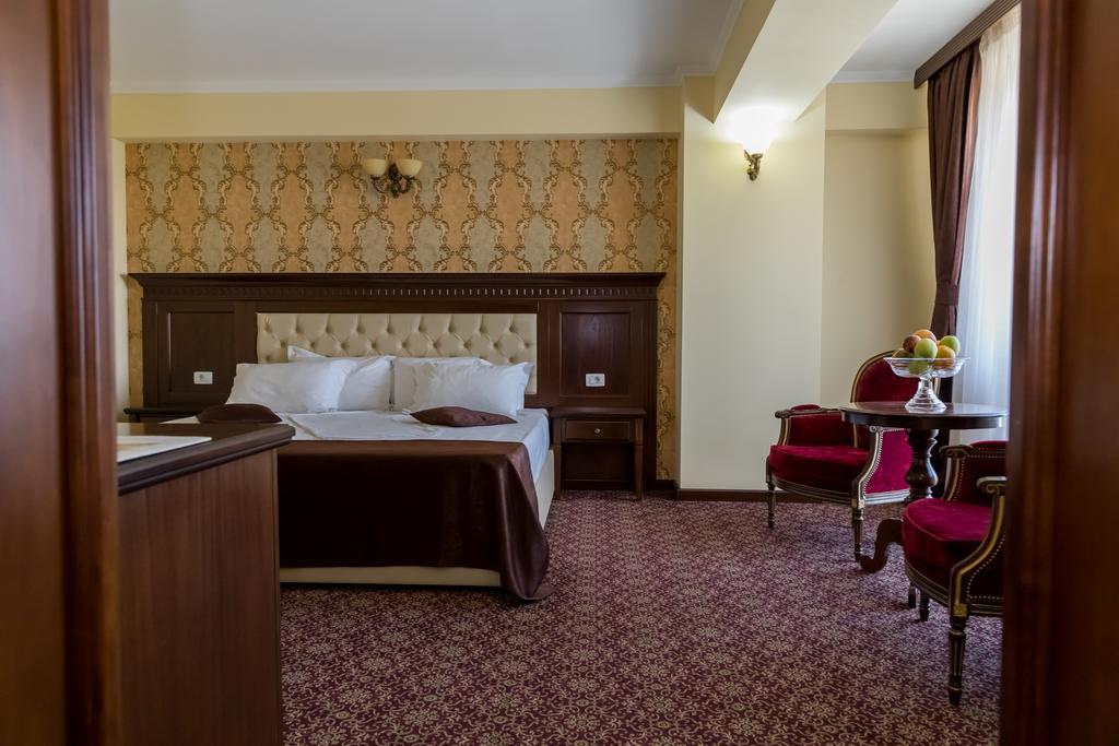 Hotel Giuliano Bragadiru Zewnętrze zdjęcie