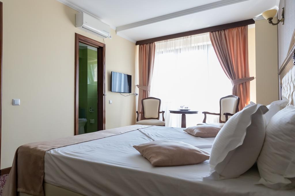 Hotel Giuliano Bragadiru Zewnętrze zdjęcie
