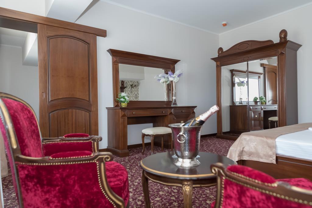 Hotel Giuliano Bragadiru Zewnętrze zdjęcie