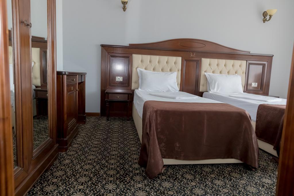 Hotel Giuliano Bragadiru Zewnętrze zdjęcie