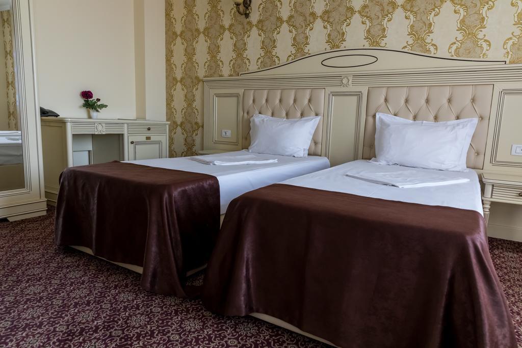 Hotel Giuliano Bragadiru Zewnętrze zdjęcie