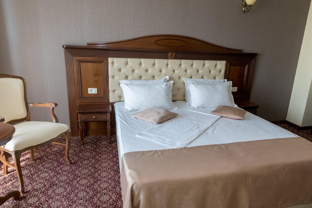 Hotel Giuliano Bragadiru Zewnętrze zdjęcie